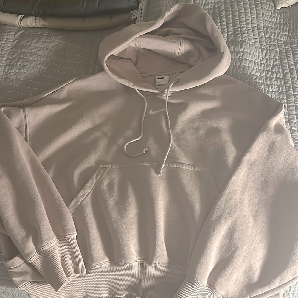 GUC Nike Sweatshirt Size S